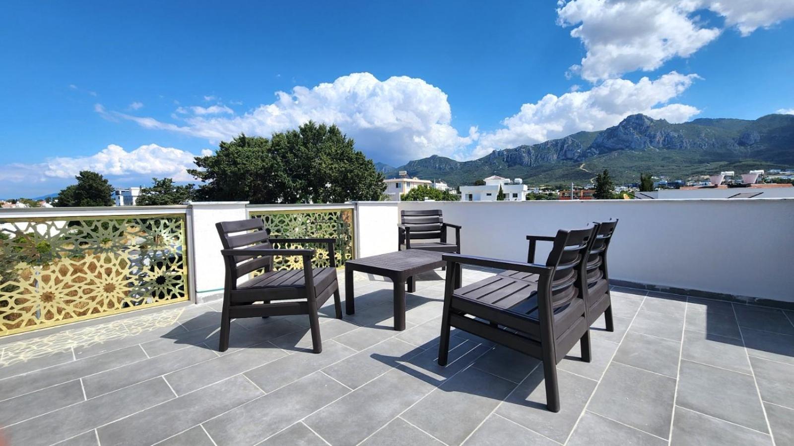 Sea View Apartment Kyrenia Kyrenia  Exterior photo